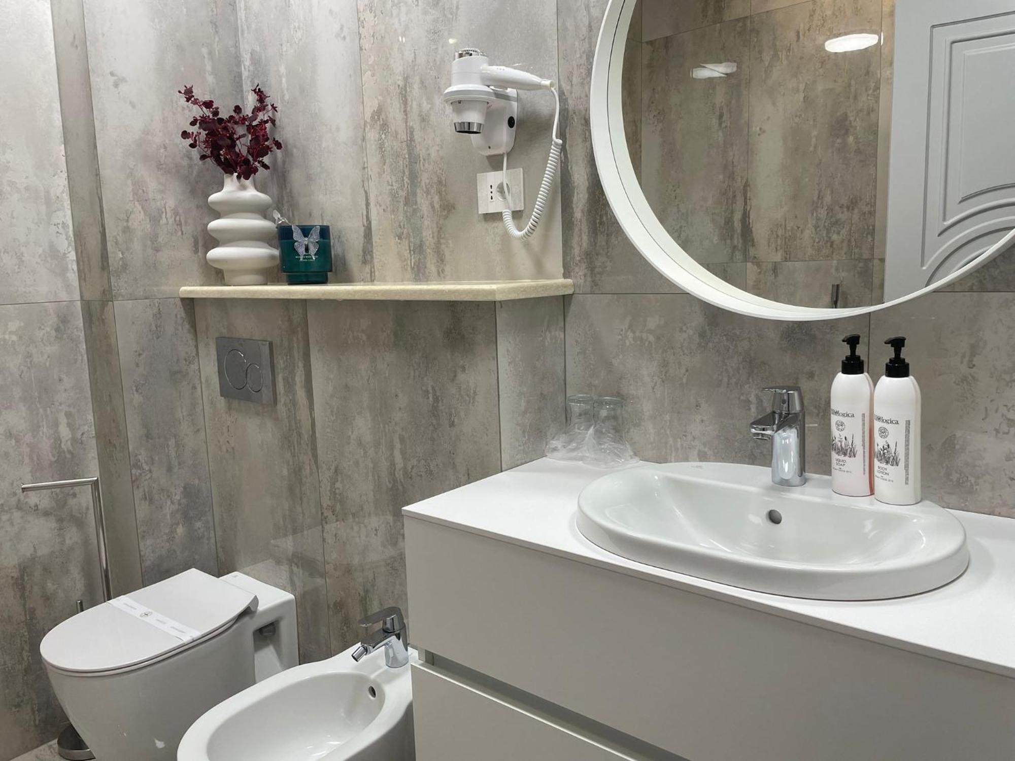 Boutique Hotel Bals Ngoại thất bức ảnh