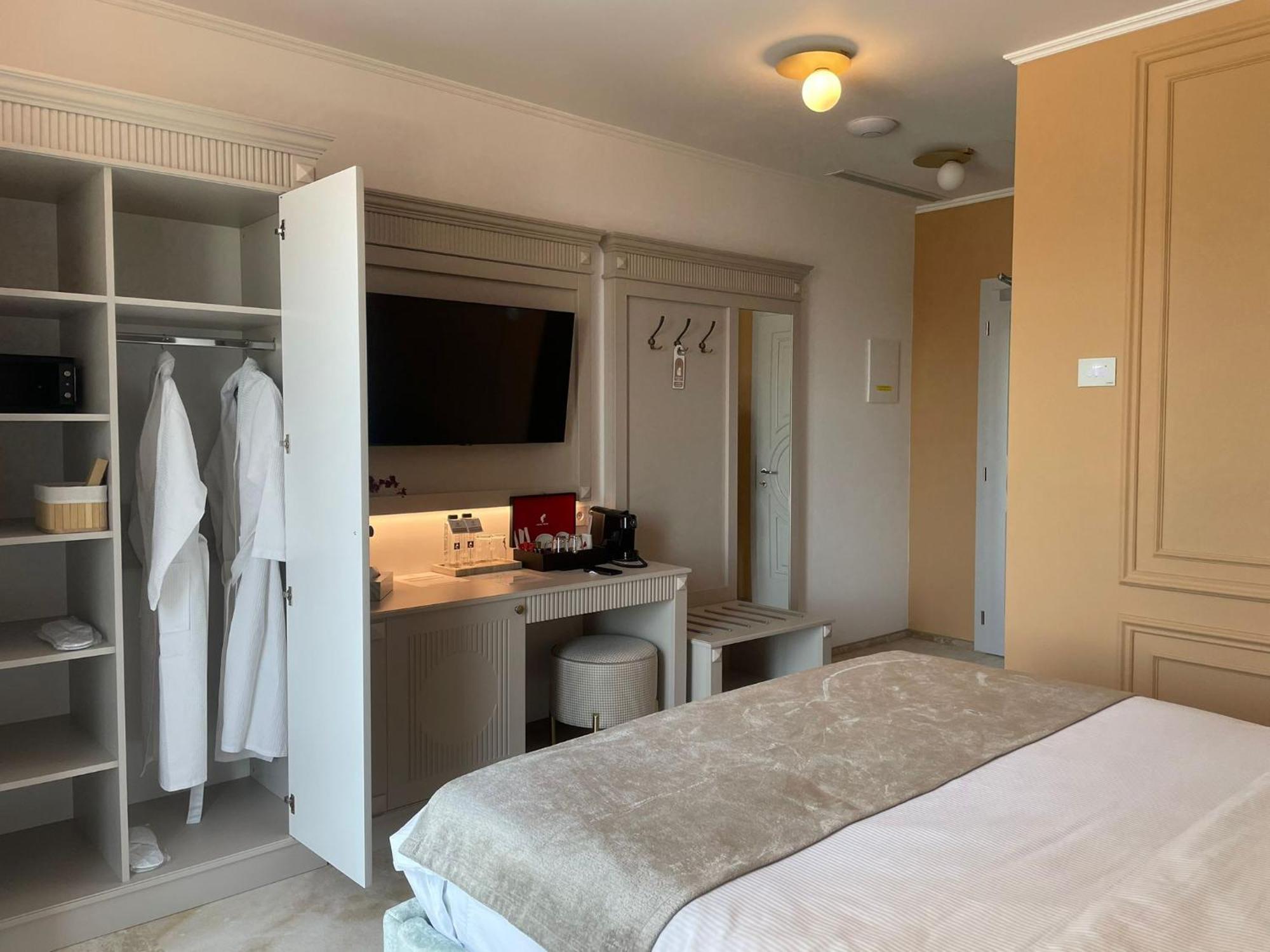 Boutique Hotel Bals Ngoại thất bức ảnh