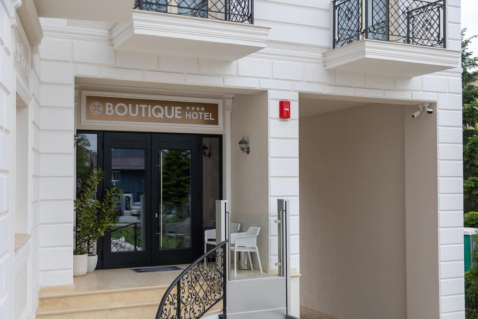 Boutique Hotel Bals Ngoại thất bức ảnh